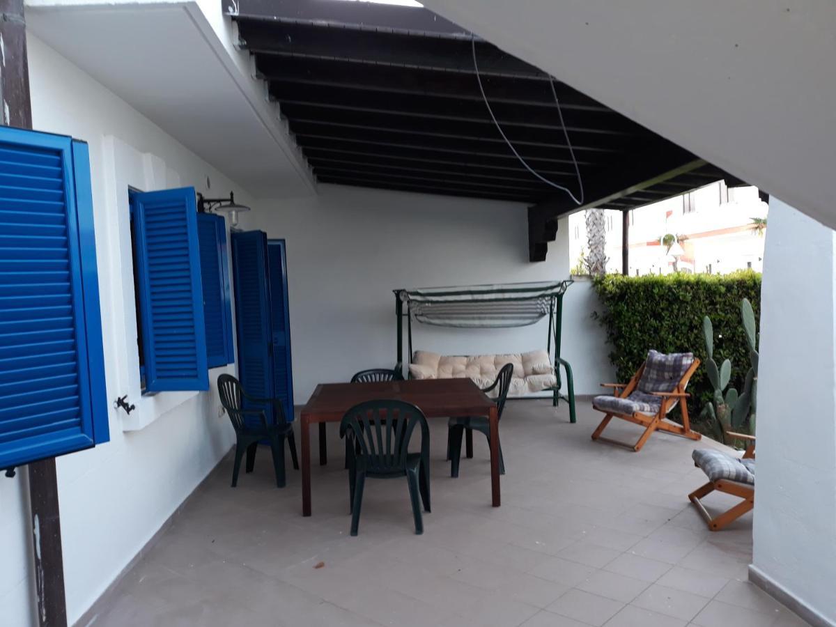 Villa In Villaggio Порто-Чезарео Екстер'єр фото