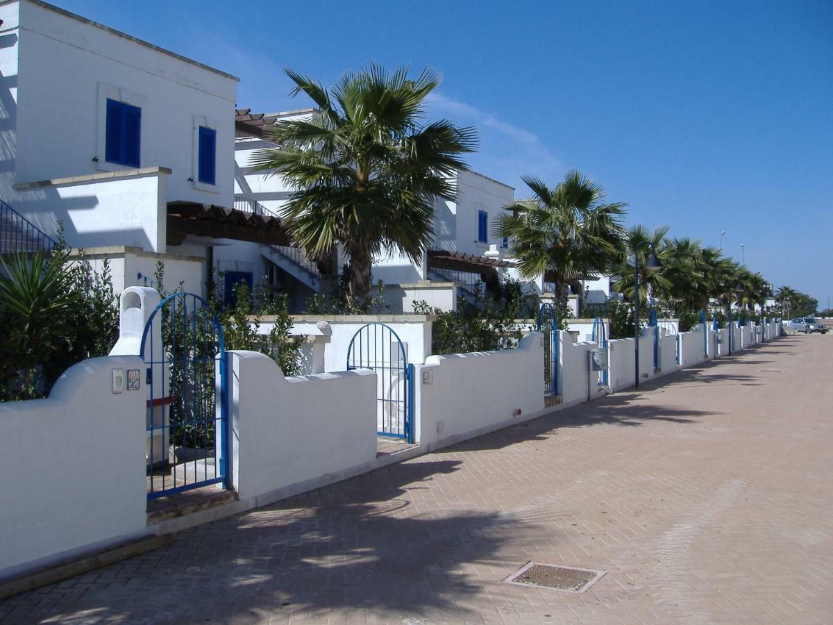 Villa In Villaggio Порто-Чезарео Екстер'єр фото